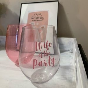 Plastic large tumblers “wife of the party”